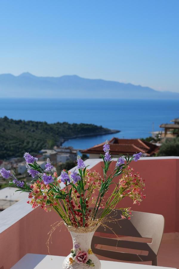 Pink Holiday Sarandë 외부 사진